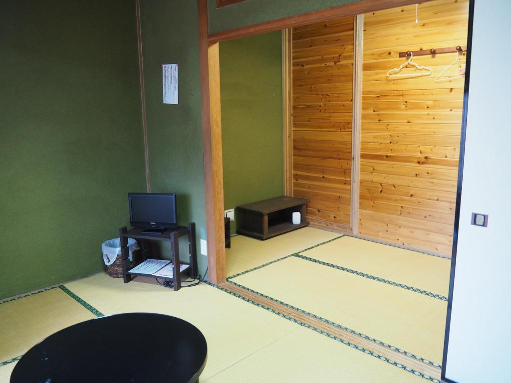 Sudomari Minshuku Friend Hotel Yakushima  Buitenkant foto