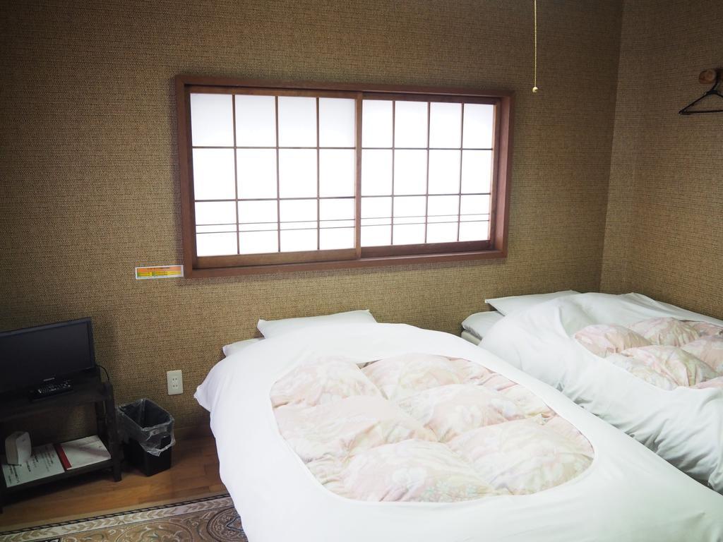 Sudomari Minshuku Friend Hotel Yakushima  Buitenkant foto