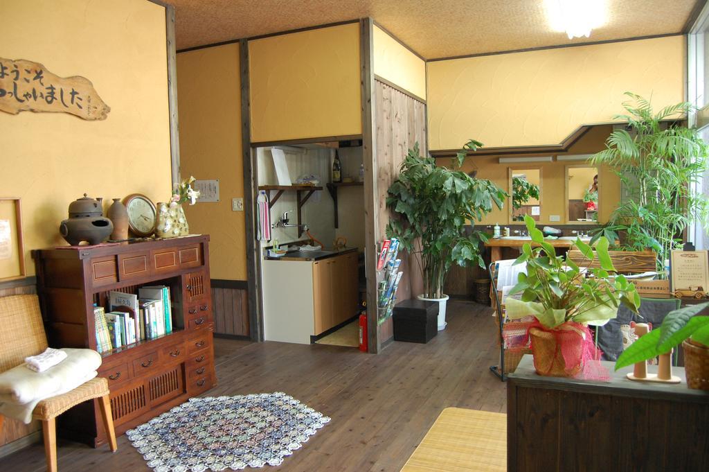 Sudomari Minshuku Friend Hotel Yakushima  Buitenkant foto